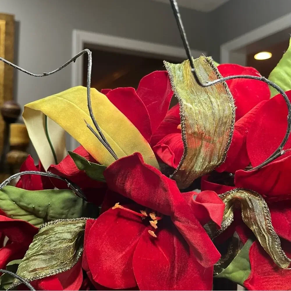 NEW Pottery Barn Poinsettia Decorative Christmas Holiday Hanging Wreath Round